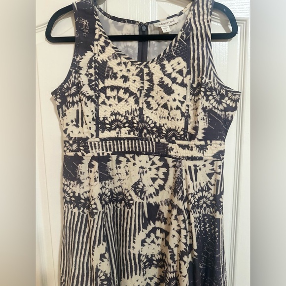 Women’s Coldwater Creek Maxi Gray Ivory Cream Bohemian Flowy Print Dress Size 8. - Picture 2 of 5